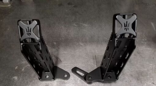 YAMAHA BANSHEE FOOT PEGS